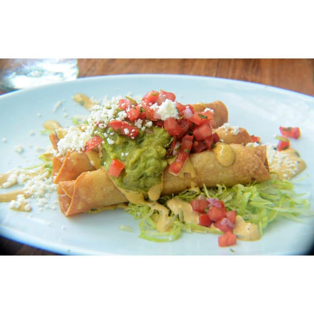 Flautas.
